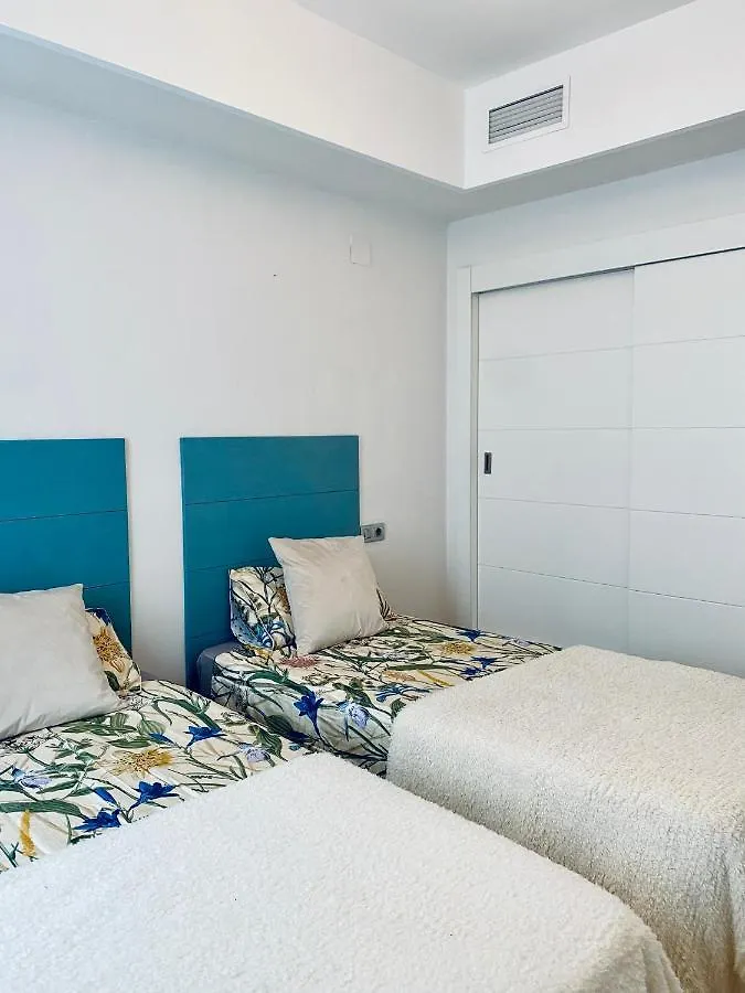 Apartment Sunshine Beach Front Complex, Wifi, Modern Casares Spain